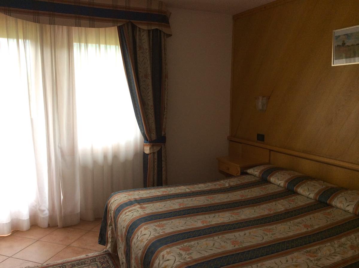Hotel Bucaneve - Via SS 301 N.194, Livigno 23041 - Room - Superior 1