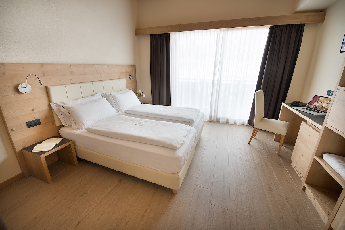 Hotel Silvestri - Via Toiladel 34, Livigno, 23041 - Room - Comfort 1