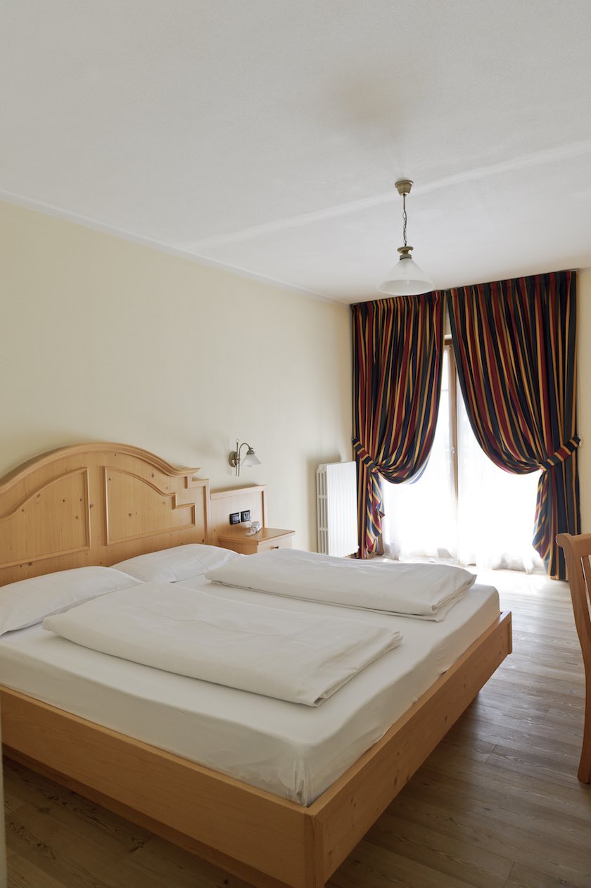 Hotel Touring - Via Plan N.117, Livigno 23041 - Room - Standard  1
