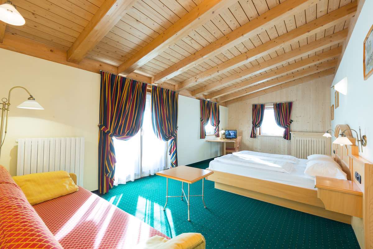 Hotel Touring - Via Plan N.117, Livigno 23041 - Room - Superior 1