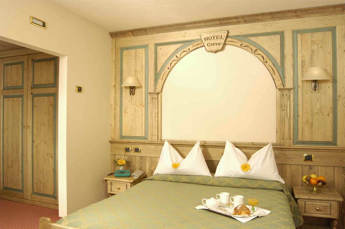 Hotel Cervo - Via Sant Antoni N.66, Livigno 23041 - Room - Standard  1