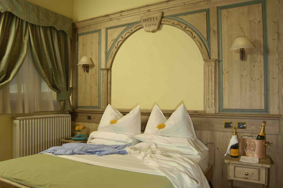 Hotel Cervo - Via Sant Antoni N.66, Livigno 23041 - Room - Suite 1