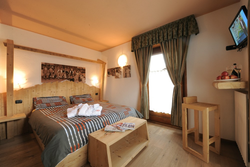 Hotel Astra - Via Saroch, N. 606, Livigno 23041 - Room - Comfort 2