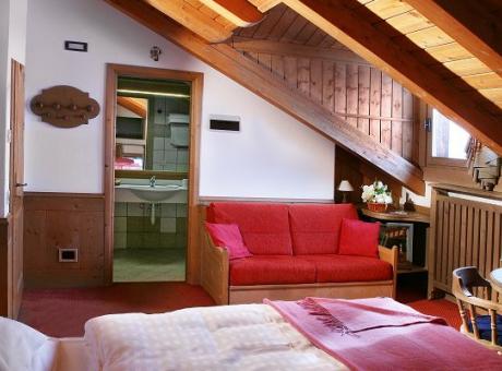Hotel Bivio - Via Plan N.422a, Livigno 23041 - Room - Romantik 2