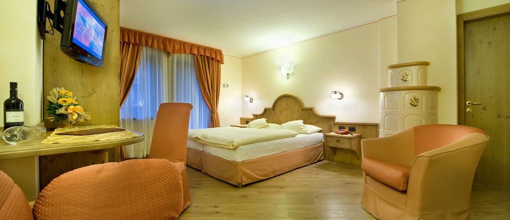 Hotel Cassana - Via Domenion, 214 - Room - Suite 2