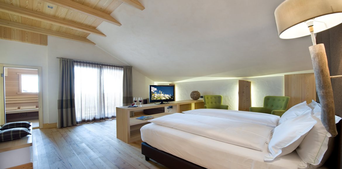 Hotel Larice - Via Botarel 40, Livigno 23041 - Room - Luxury Suite 2