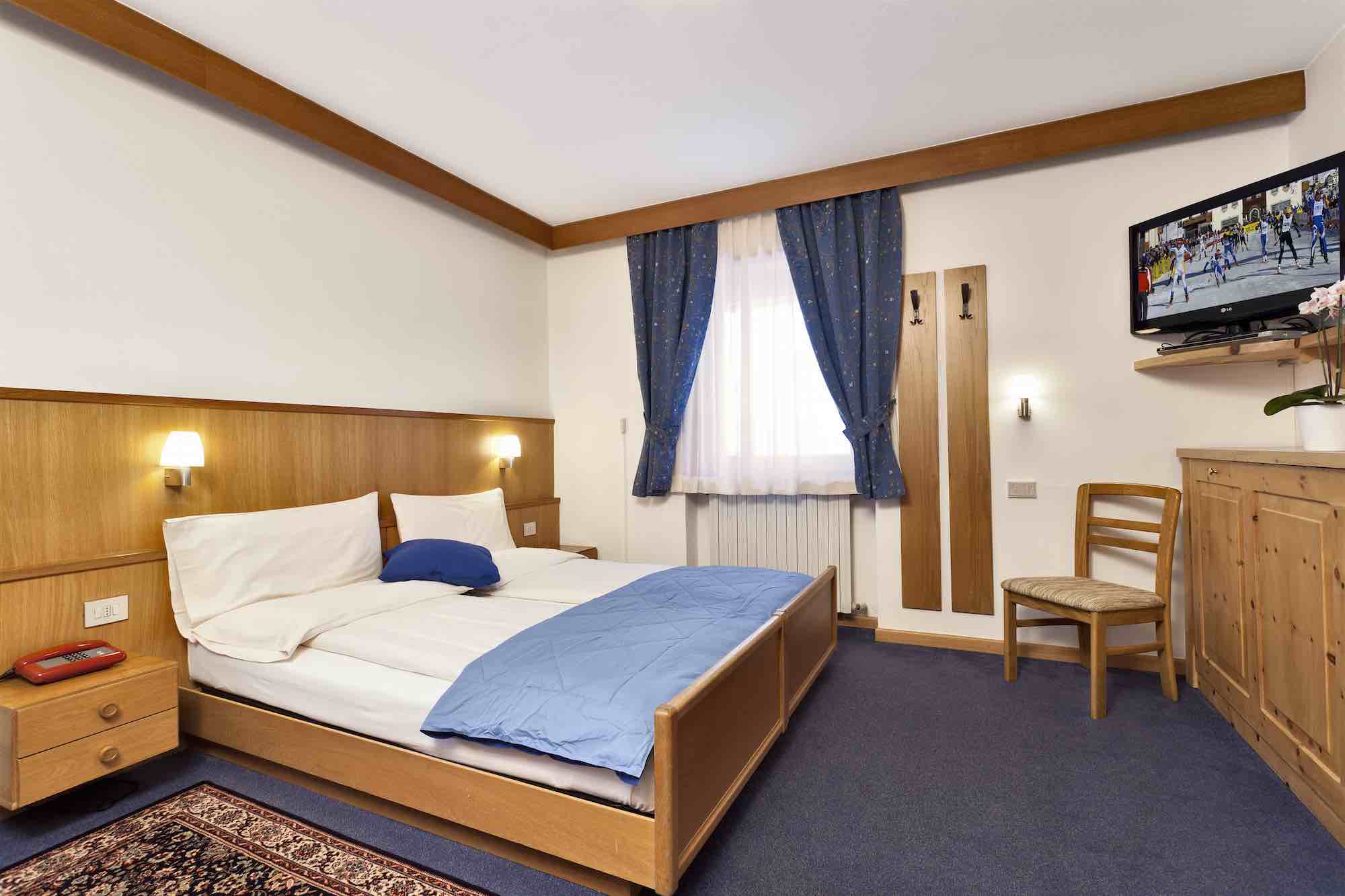 Hotel Livigno - Via Ostaria N.573, Livigno 23041 - Room - Comfort 2
