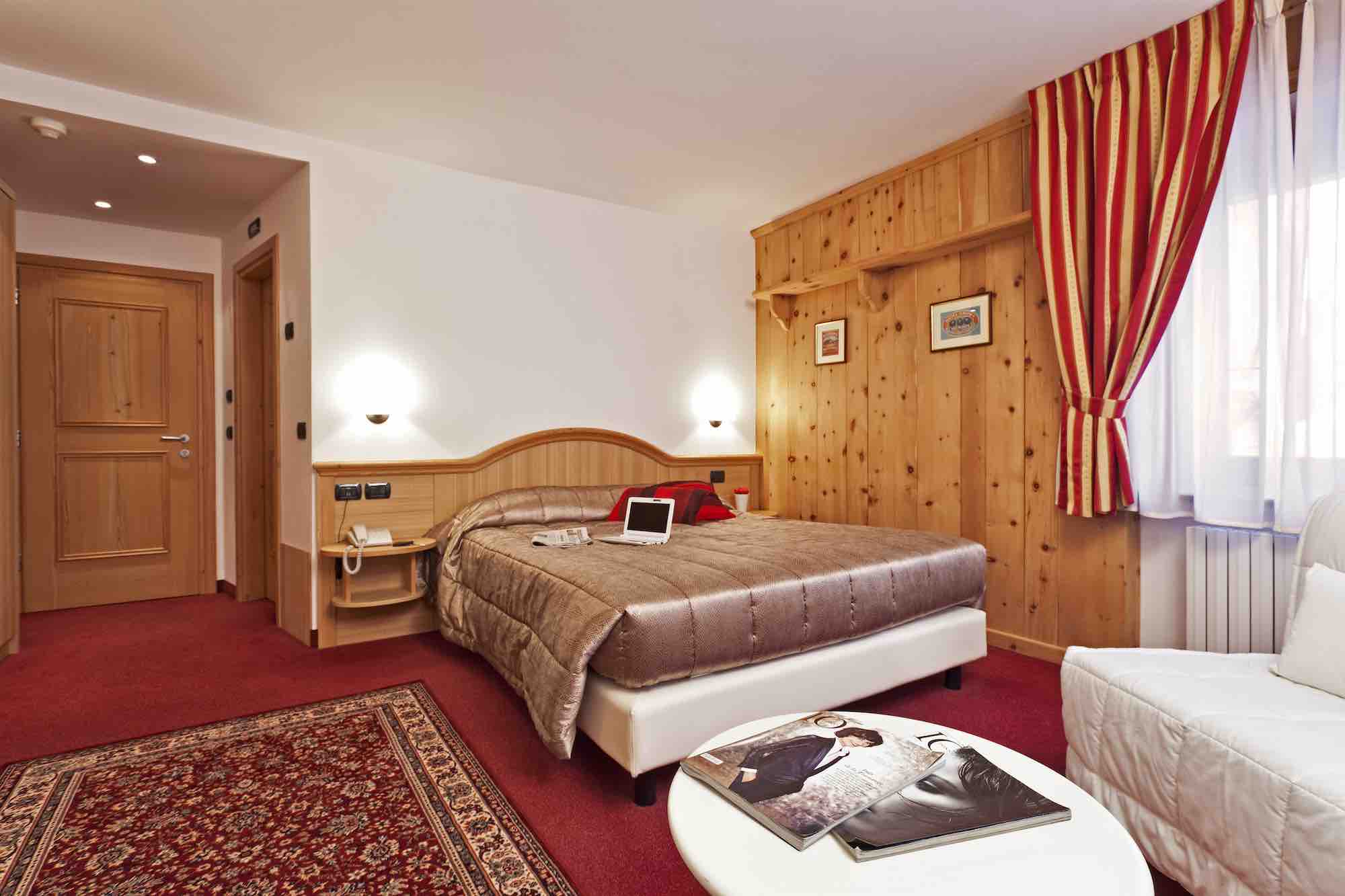 Hotel Livigno - Via Ostaria N.573, Livigno 23041 - Room - Junior Suite 2