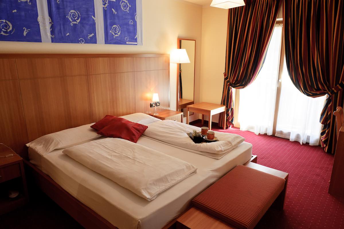 Hotel Touring - Via Plan N.117, Livigno 23041 - Room - Suite moderno 2