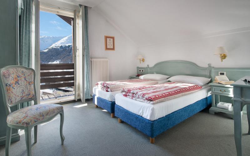 Hotel Alpenvillage - Via Gerus N.311, Livigno 23041 - Room - Standard  1