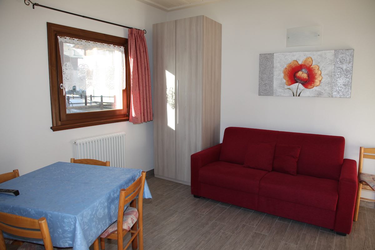 Appartamenti Arcobaleno 2 - Via Li Pont 127, Livigno, 23041 - Apartment - Appartamento Viola 3
