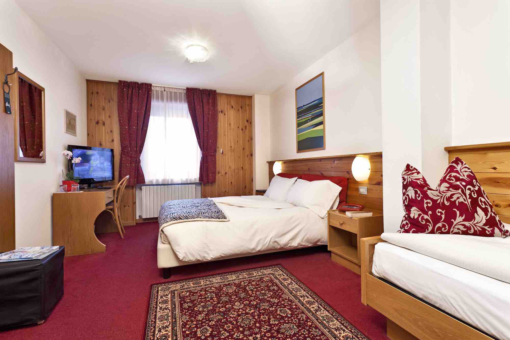 Hotel Livigno - Via Ostaria N.573, Livigno 23041 - Room - Comfort 4