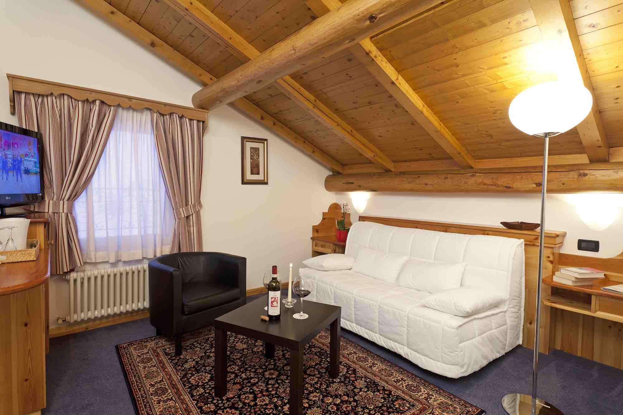 Hotel Livigno - Via Ostaria N.573, Livigno 23041 - Room - Suite 4