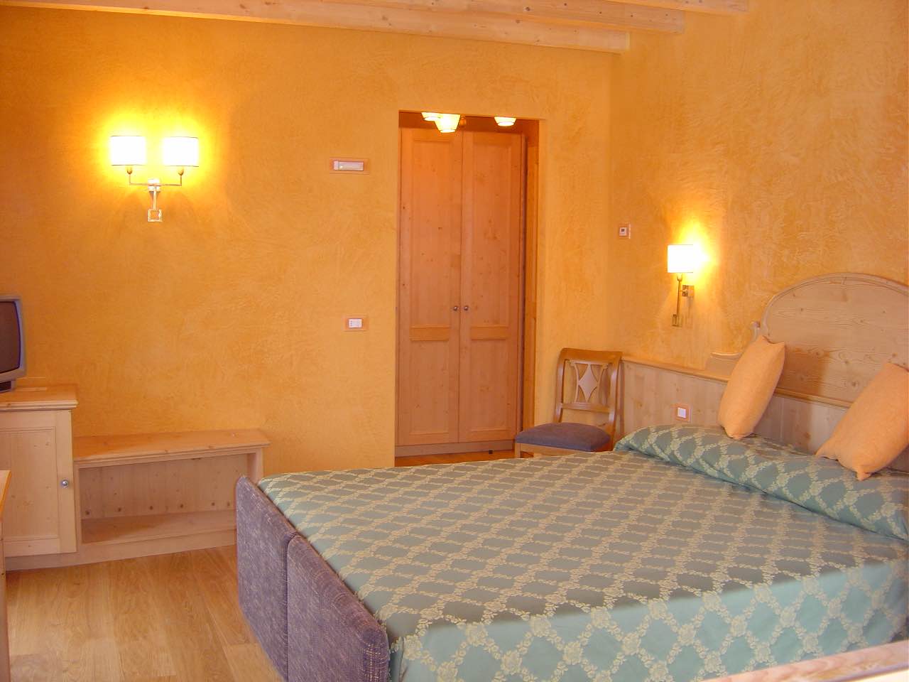 Hotel Bio Villa Cecilia - Via S.Antoni N.86, Livigno 23041 - Room - Standard  6