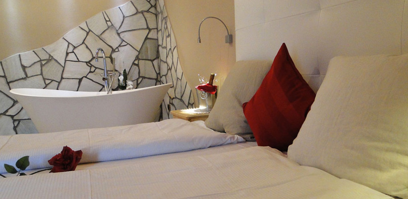 Hotel Cristallo - Via Rin, 232 - Room - Suite 6