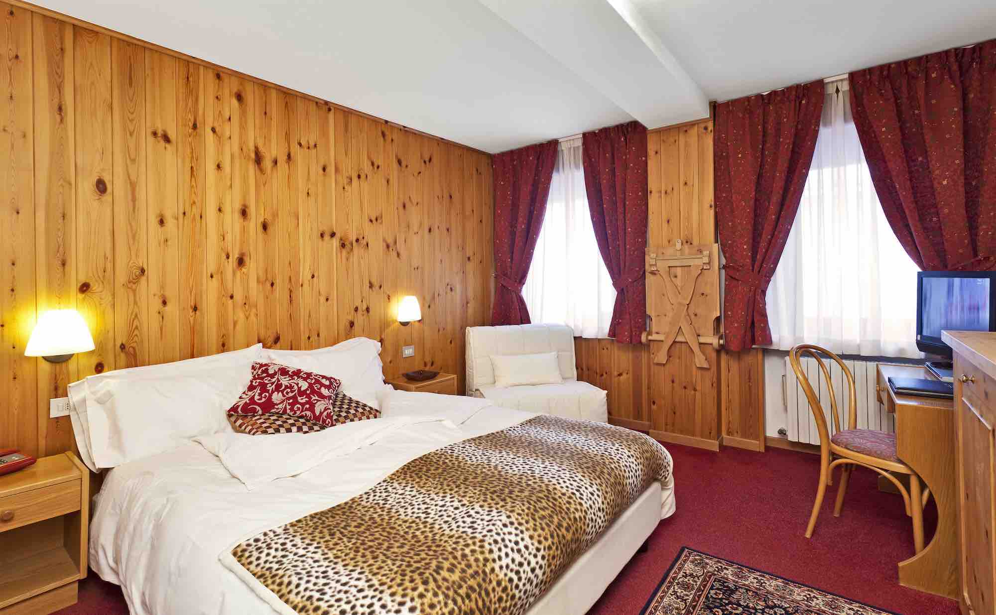 Hotel Livigno - Via Ostaria N.573, Livigno 23041 - Room - Comfort 6