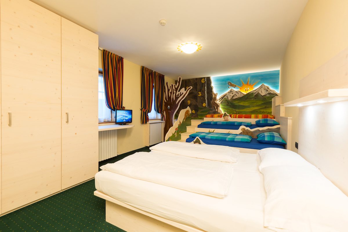 Hotel Touring - Via Plan N.117, Livigno 23041 - Room - Kids room 6