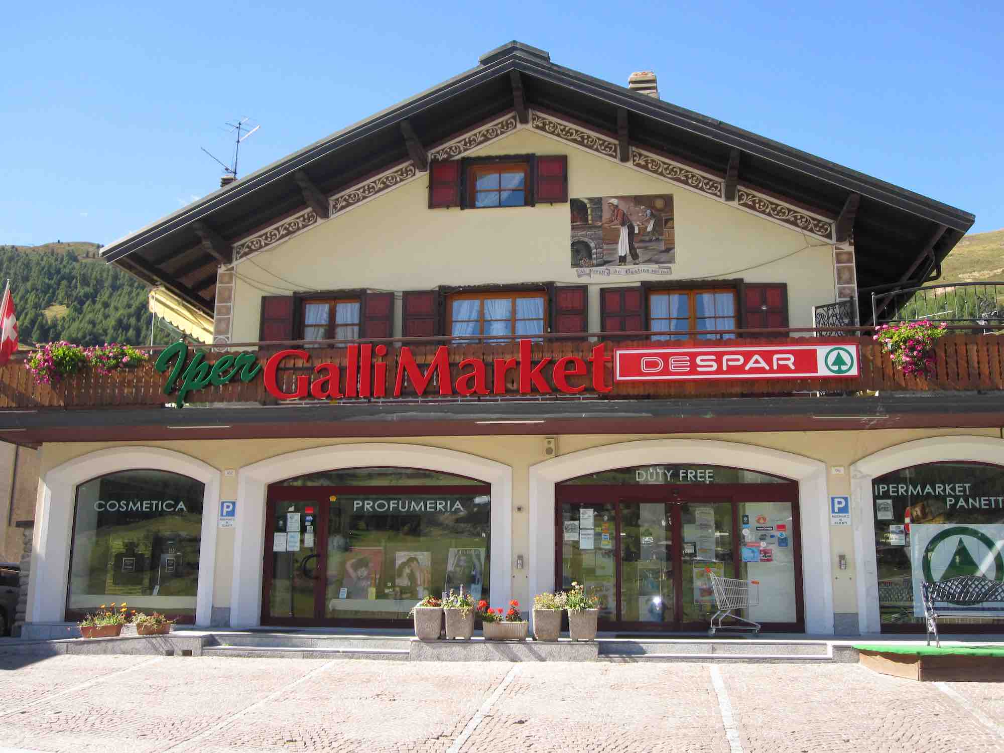 Appartamenti Galli Market - Via Saroch N.114, Livigno 23041