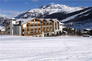Hotel Lac Salin and Mountain resort - Via Saroch N.496d, Livigno 23041 2