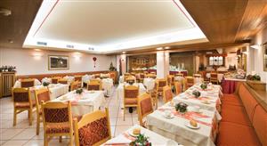 Hotel Bucaneve - Via SS 301 N.194, Livigno 23041 5